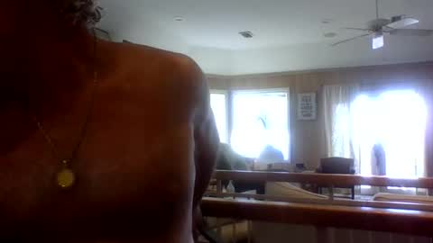 Snapshot of winedog2020 chatting on May 13, 11:11 pm Gundja Man online show from May 13, 11:11 pm