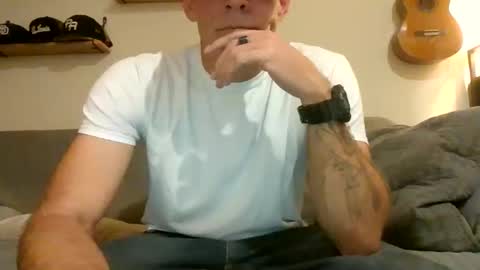 wingnutt765733 online show from December 17, 5:46 am