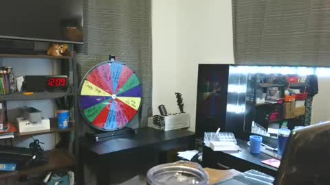 Snapshot of winnielynnxx chatting on March 1, 5:09 am Danii online show from March 1, 5:09 am