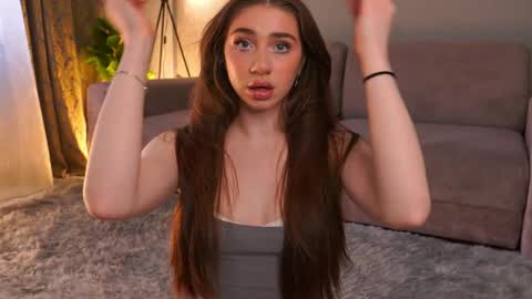 Snapshot of winnieriedesel chatting on April 8, 3:50 am Lillian online show from April 8, 3:50 am