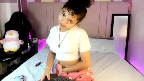  Winnifer Gonzalez  online show from March 8, 4:56 am