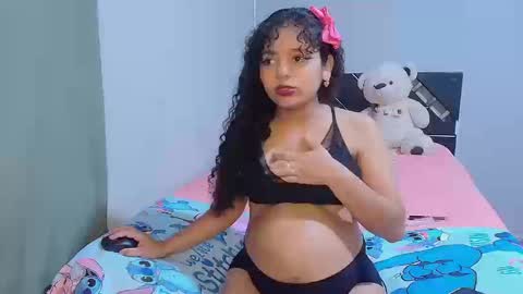  Winnifer Gonzalez  online show from September 12, 4:01 am