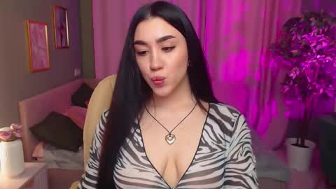 Lola online show from March 27, 7:47 am