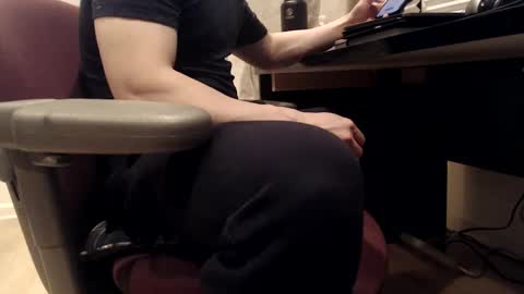 Snapshot of winsome_naked_gentleman chatting on February 5, 12:53 am WInsome online show from February 5, 12:53 am