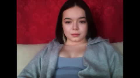 Snapshot of winter__white_rose chatting on January 4, 12:27 pm Emma online show from January 4, 12:27 pm