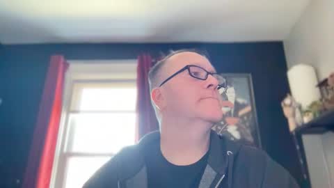 wintyr online show from March 8, 7:17 pm