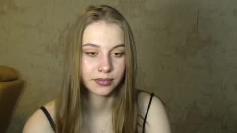Snapshot of wira_witch chatting on February 17, 3:20 pm wira_witch online show from February 17, 3:20 pm