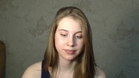 Snapshot of wira_witch chatting on February 25, 3:38 pm wira_witch online show from February 25, 3:38 pm