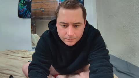 Snapshot of wisserd chatting on December 15, 11:31 pm wisserd online show from December 15, 11:31 pm