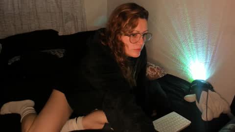 Snapshot of witch_eyes chatting on March 11, 4:24 pm Anghel online show from March 11, 4:24 pm