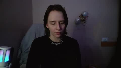 Snapshot of witchmooon chatting on November 11, 1:38 am Kiara online show from November 11, 1:38 am