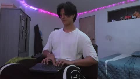 Ken online show from April 1, 7:20 am