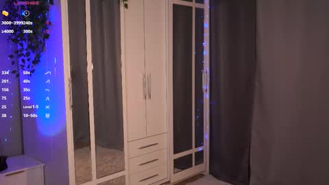 Hollis online show from October 14, 7:47 pm