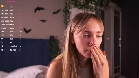 Hollis online show from November 17, 7:19 pm