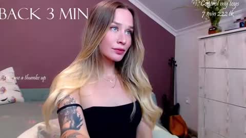 wiz_jesus online show from July 3, 7:59 am