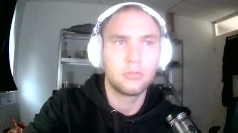 wnhz27 online show from February 24, 8:45 am