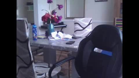 wobble444 online show from October 13, 12:38 pm