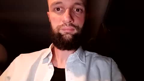 wojtas29292 online show from February 1, 2:43 am