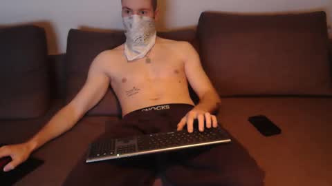 wolf021221 online show from April 13, 8:20 am