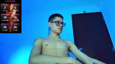  W O L F  online show from November 29, 11:24 am