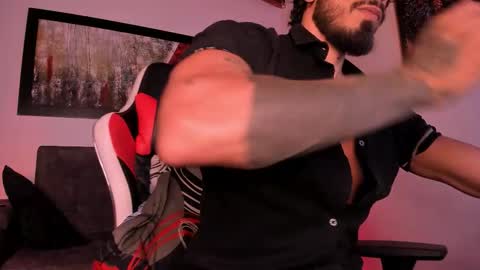 Snapshot of wolferatus chatting on February 17, 7:42 pm wolferatus online show from February 17, 7:42 pm