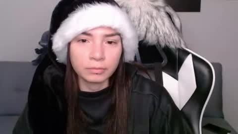 Alex online show from December 9, 2:24 am