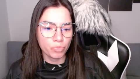 Alex online show from September 24, 2:15 am