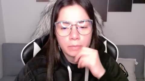 Alex online show from October 31, 1:39 am