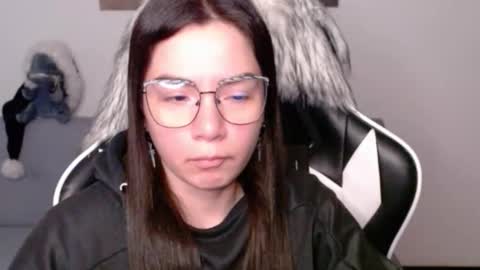 Alex online show from December 3, 2:30 am