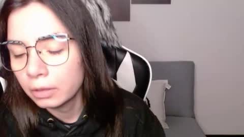 Alex online show from February 18, 2:07 am