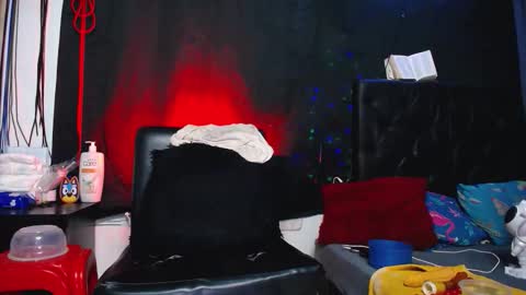 katty dirty online show from May 18, 10:04 pm