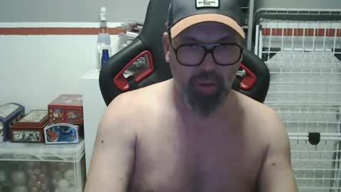 Snapshot of womenizzeer chatting on January 22, 4:23 pm Adam online show from January 22, 4:23 pm