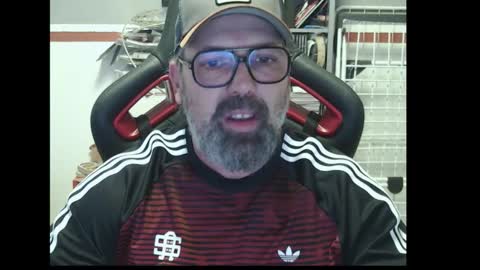 Snapshot of womenizzeer chatting on September 23, 3:59 pm Adam online show from September 23, 3:59 pm