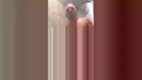 Snapshot of womenlovememan chatting on April 19, 11:18 pm Ryan online show from April 19, 11:18 pm