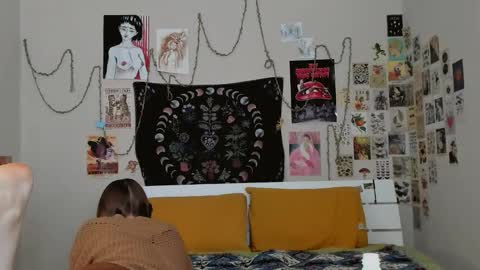 wonderconnie online show from October 19, 3:34 pm