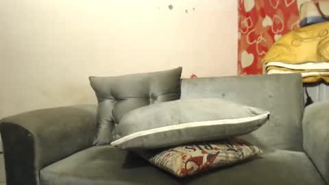 Snapshot of wonderfullight chatting on December 18, 5:59 am SHENIEL RODRIGUEZ online show from December 18, 5:59 am