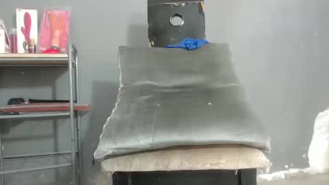 Snapshot of wonderfullight chatting on October 16, 9:27 pm SHENIEL RODRIGUEZ online show from October 16, 9:27 pm