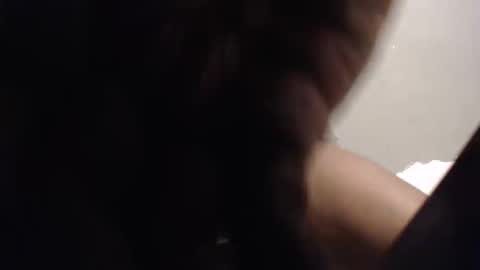 Snapshot of wonderfullight chatting on October 21, 10:54 pm SHENIEL RODRIGUEZ online show from October 21, 10:54 pm