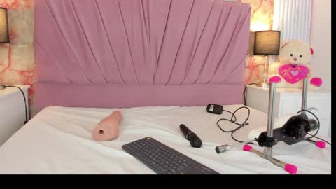 Snapshot of wonderkloe_ chatting on March 31, 3:19 am wonderkloe_ online show from March 31, 3:19 am