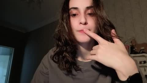 Stia online show from December 16, 4:01 pm