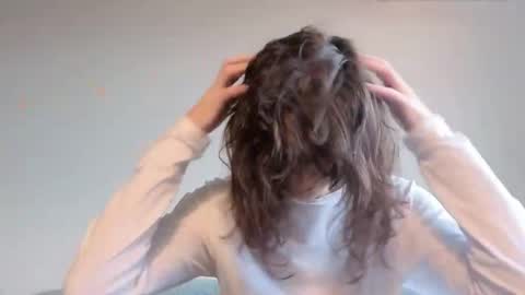 Stia online show from March 28, 1:00 pm