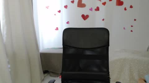 wonderr_woman online show from May 9, 10:42 am