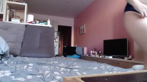 Snapshot of woodland_peony chatting on September 30, 10:09 am Woodland Peony online show from September 30, 10:09 am