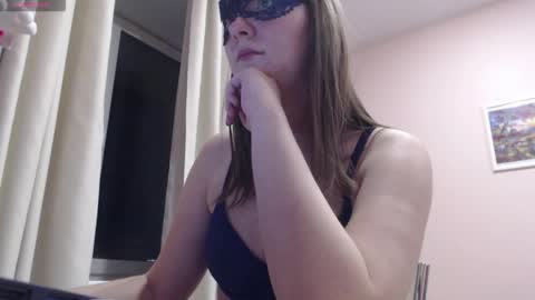 Woodland Peony online show from February 25, 3:21 pm