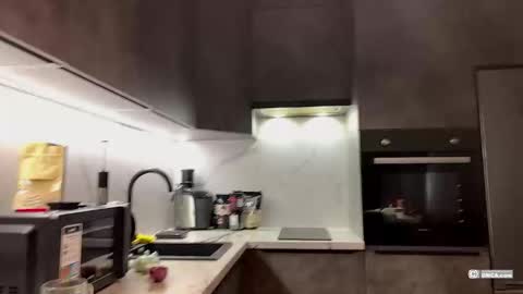 Snapshot of woods_jerk chatting on January 12, 12:21 pm Mitya online show from January 12, 12:21 pm