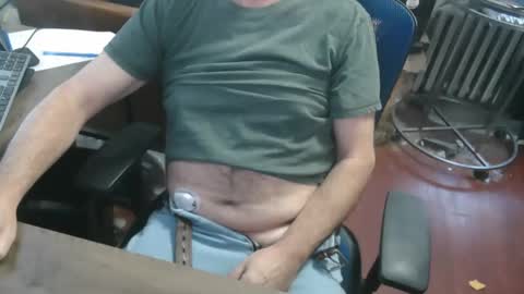 Snapshot of woodworker6473 chatting on March 30, 10:33 pm woodworker6473 online show from March 30, 10:33 pm