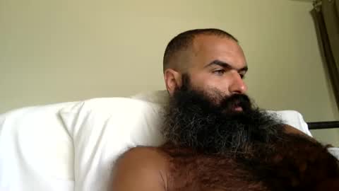 woof_wolf37 online show from September 18, 5:37 pm