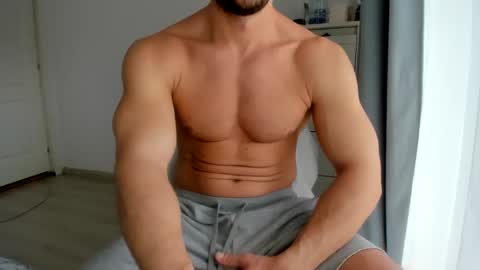 Snapshot of woolfiie chatting on December 23, 9:59 am Wolfie online show from December 23, 9:59 am