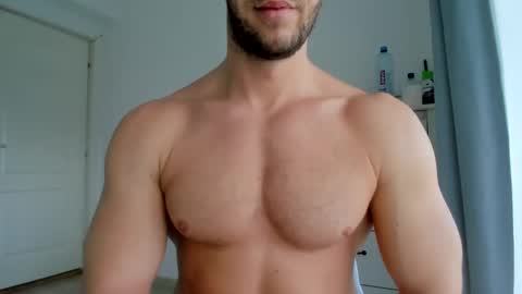 Snapshot of woolfiie chatting on January 9, 1:02 pm Wolfie online show from January 9, 1:02 pm