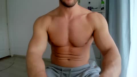 Snapshot of woolfiie chatting on January 17, 11:38 am Wolfie online show from January 17, 11:38 am